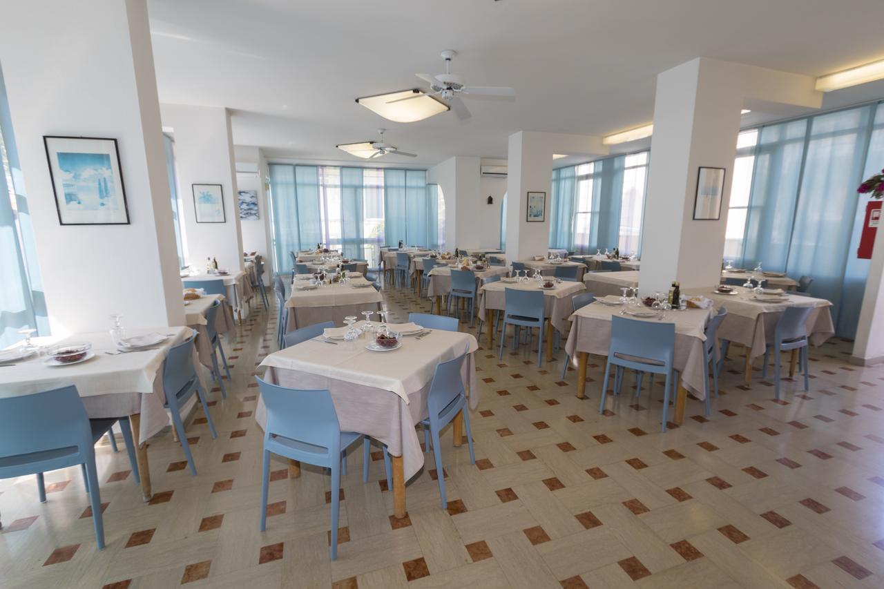 Hotel Tre Assi Rimini Exterior photo